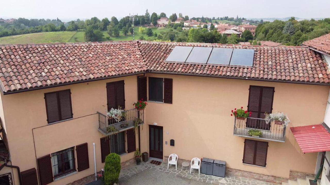 Casa Graziella- Appartamenti Vacanze Portacomaro Exterior photo